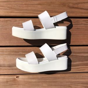 Steve Madden platform sandals